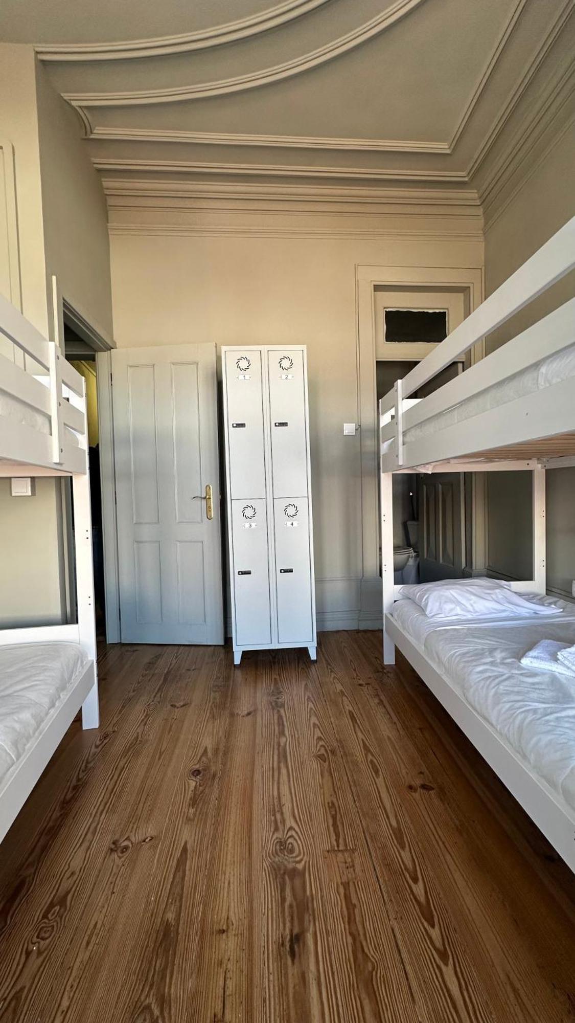 A Beira Hostel 阿威罗 外观 照片